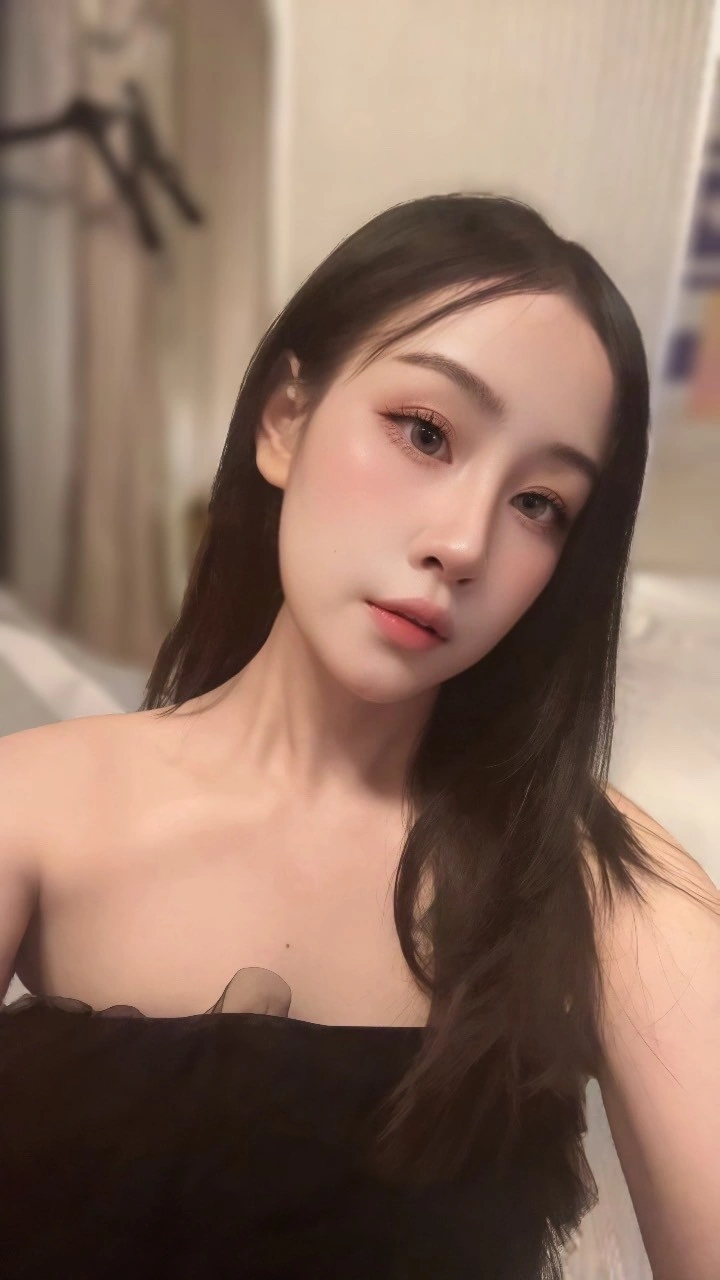 台北定點茶-何蕾拉/158/44/23/C 台北定點茶-何蕾拉/158/44/23/C