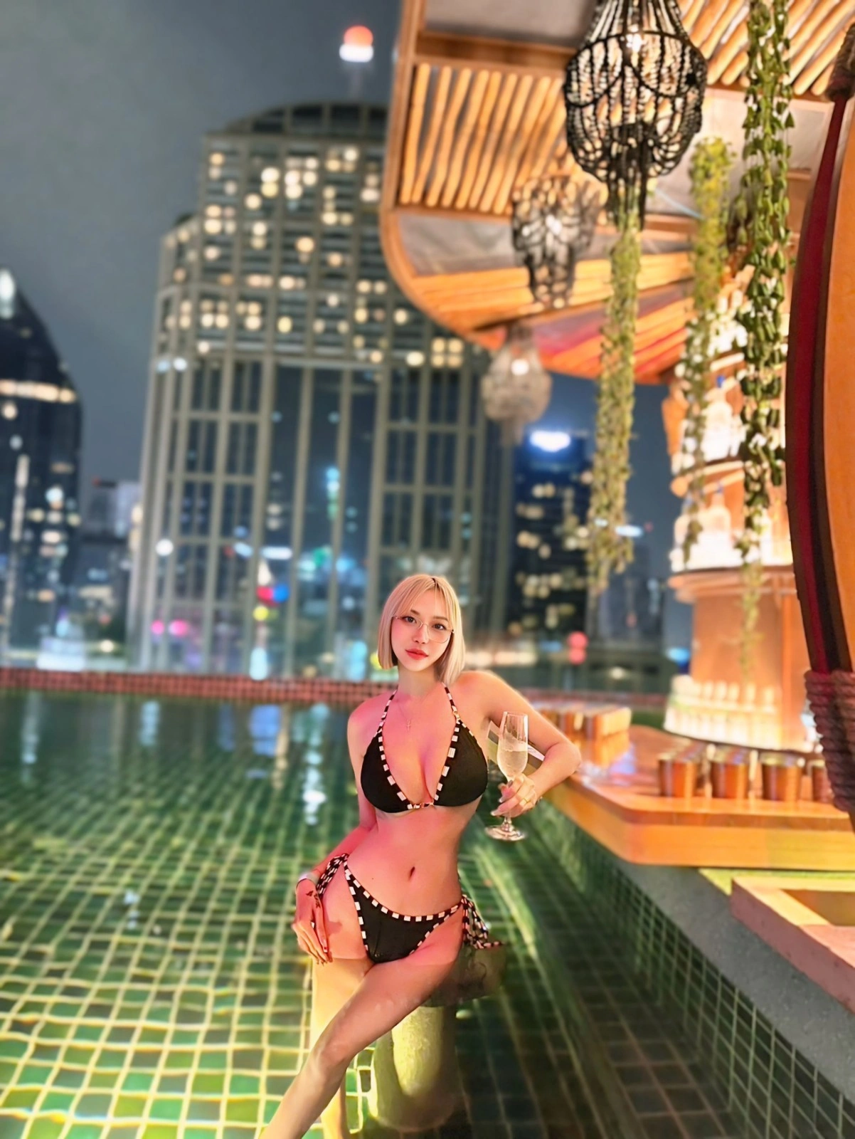 台北定點茶-涵妃/165/?/22/E 台北定點茶-涵妃/165/?/22/E