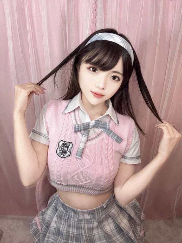 高雄外送茶-萌莉奈/160/45/20/E