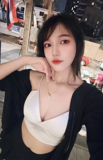 台北定點茶-侯呈玥/160/44/22/C